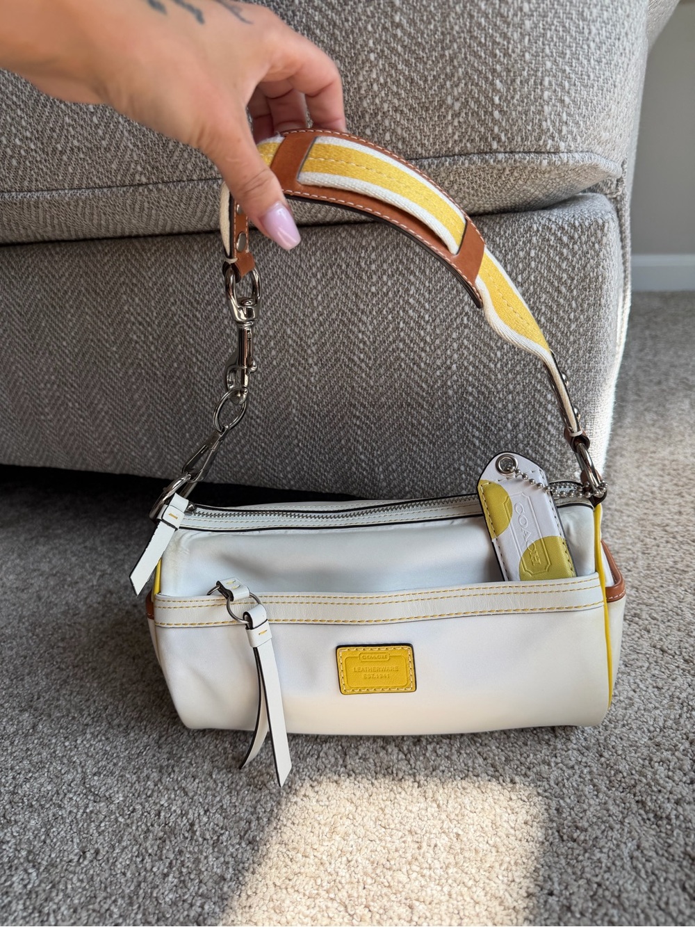 Coach Legacy Vintage 2006 White Yellow Leather Shoulder Bag #10689 Y2K